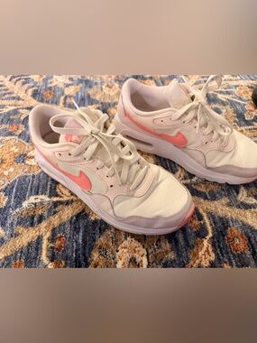 Nike White and Pink Women's Casual Sneakers